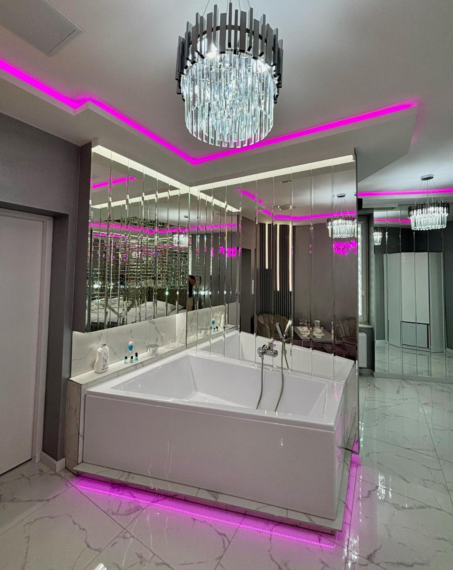 גניזנו Apartament "Prezydencki Deluxe" Centrum Z Duza Wanna Dla Dwojga מראה חיצוני תמונה